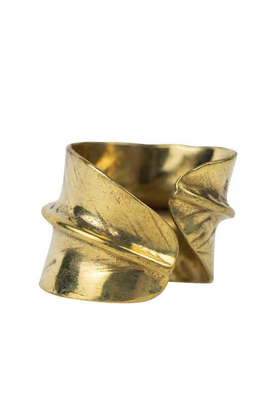 Ring wrap tapered cinchona leaf brass .75W brass