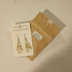 Earrings rain drop dried flower/resin 2L clear/wht