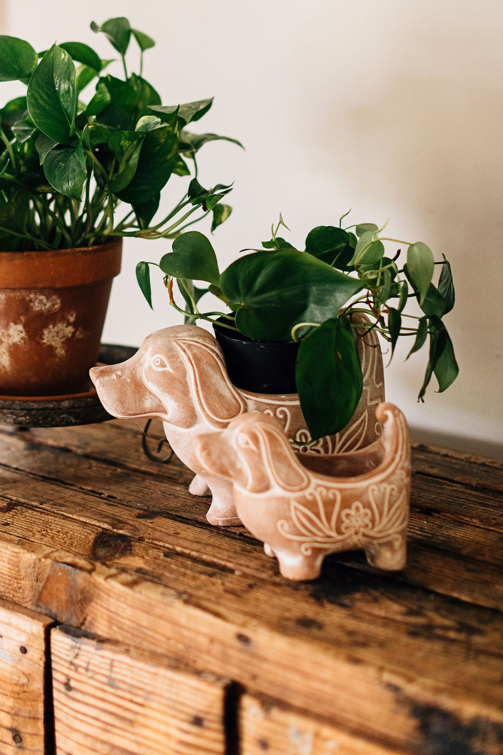 Whitewashed Terracotta Planter, Dog, 6"