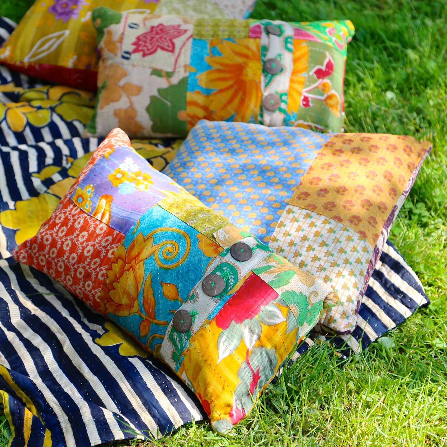 Pillow recyc sari 19x11 asst