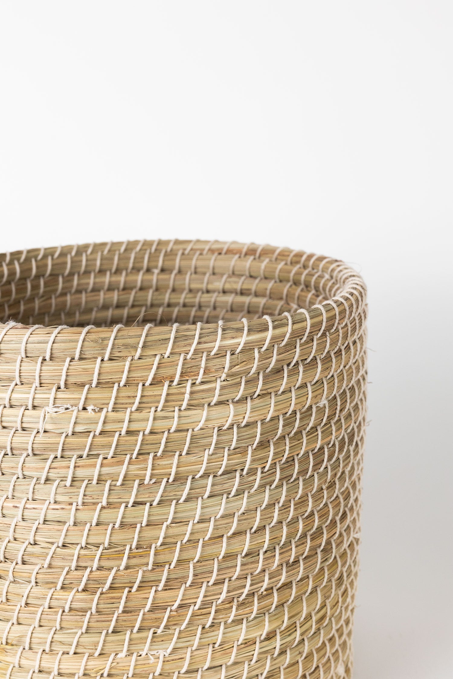 Basket cylinder cotton wrapped kaisa 12Dx12H nat