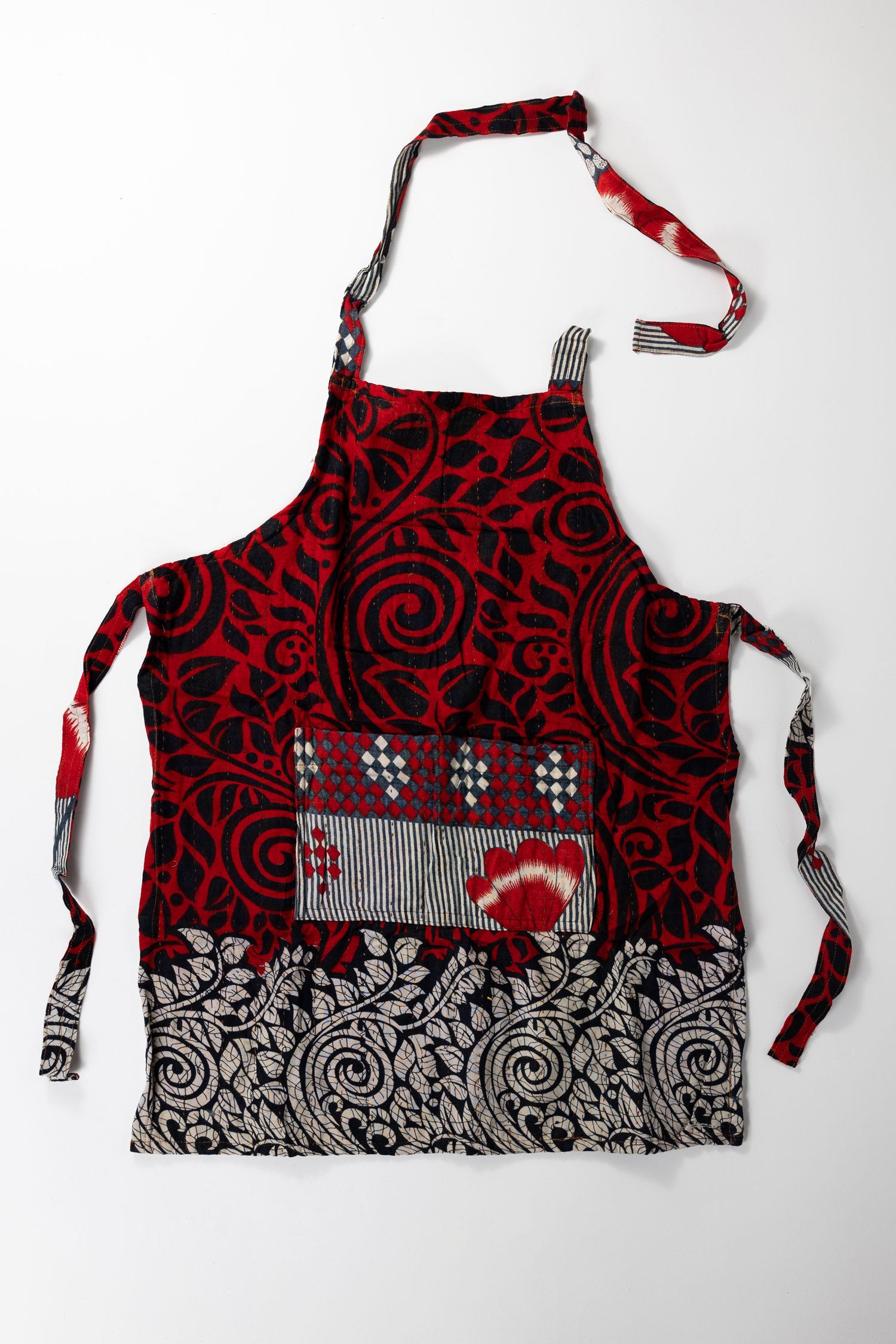 Apron children's w/pocket sari 24Ls20W assorted