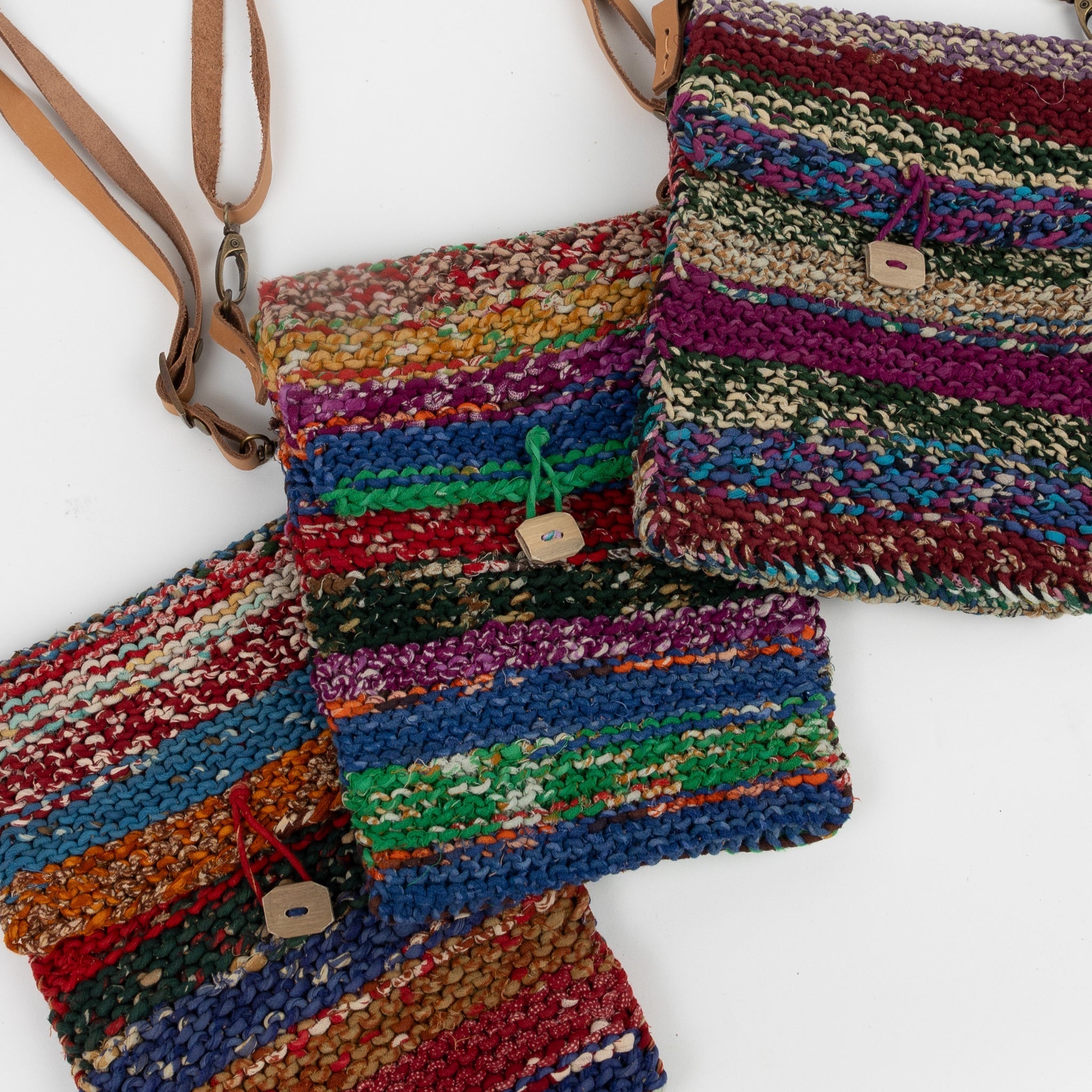 Bag crossbody knit sari/lthr 6.25Wx8H tan/asst