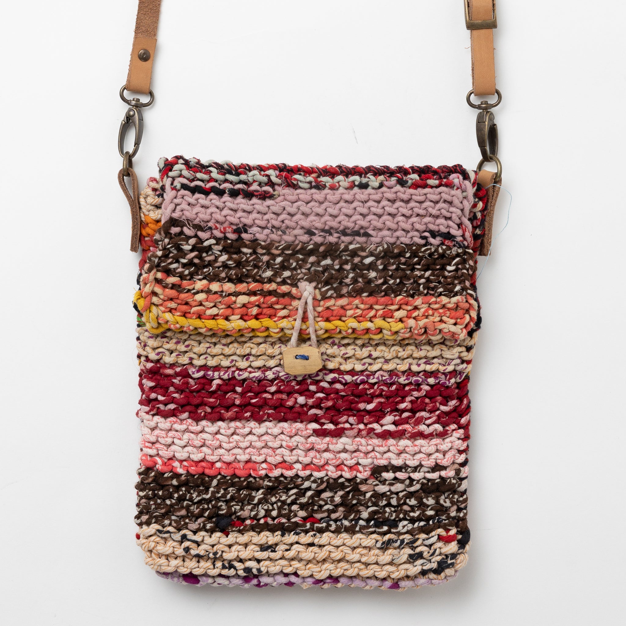 Bag crossbody knit sari/lthr 6.25Wx8H tan/asst