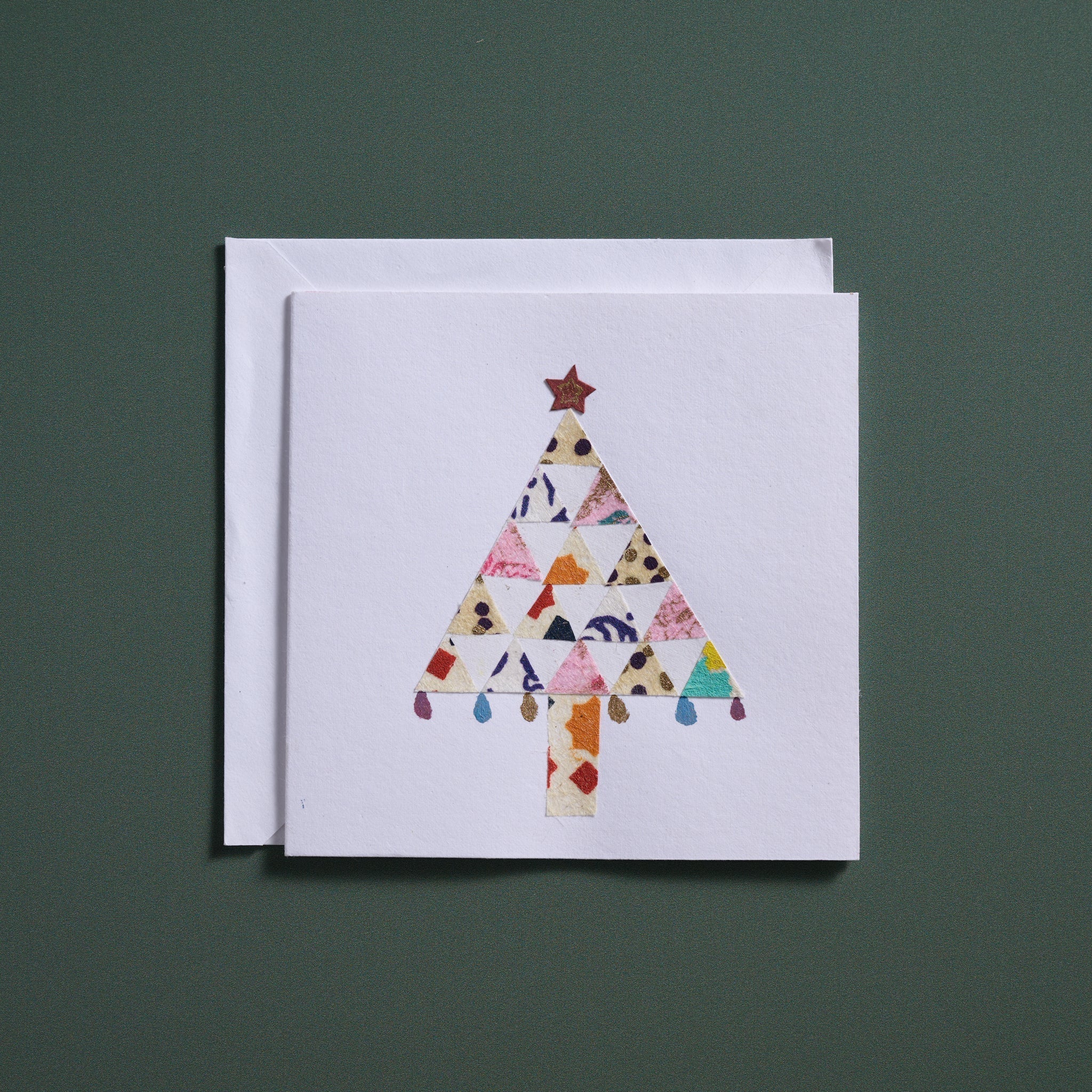 Card tree of triangles M/3 paper 5.5sq white/multi