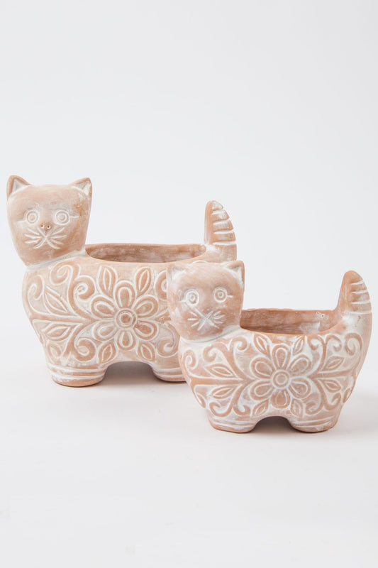Planter cat whitewashed t-cotta 7Dx6H