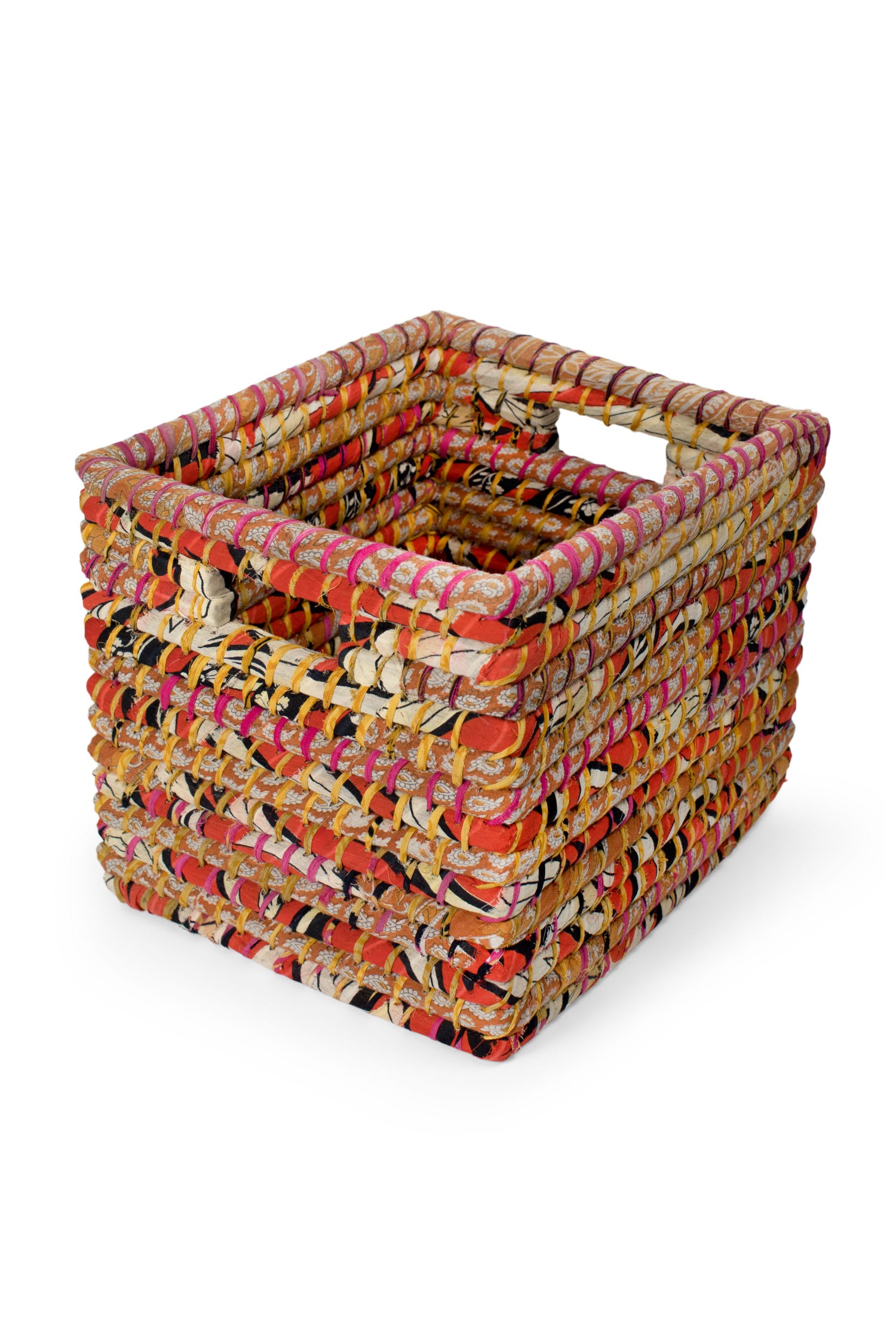 Basket w/handle holes sari 14x12x12H asst