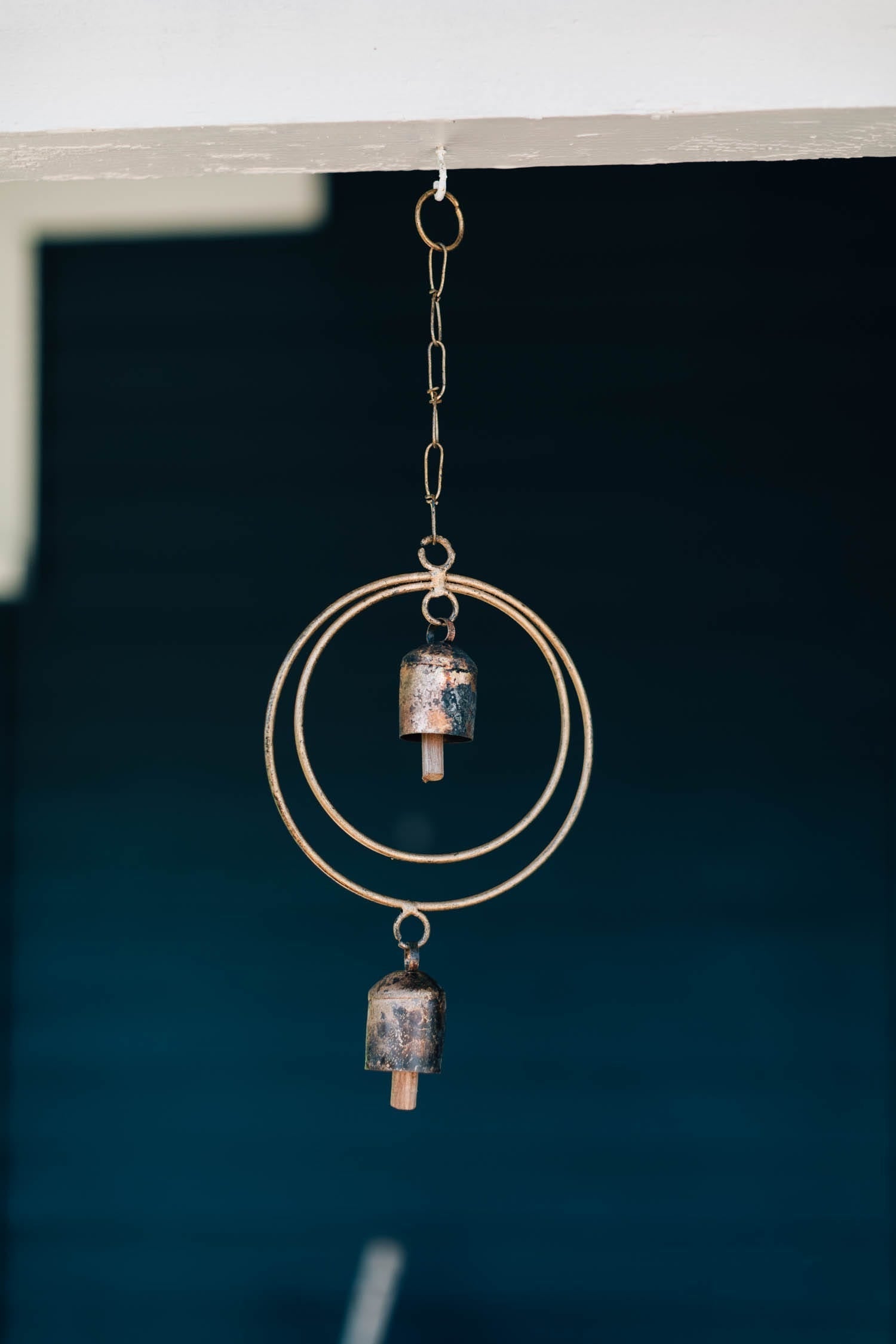 Chime two bells/circles metal/wood 17L gold/brown