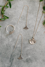 Ring cuff ginkgo leaf oxidized brass silv/blk