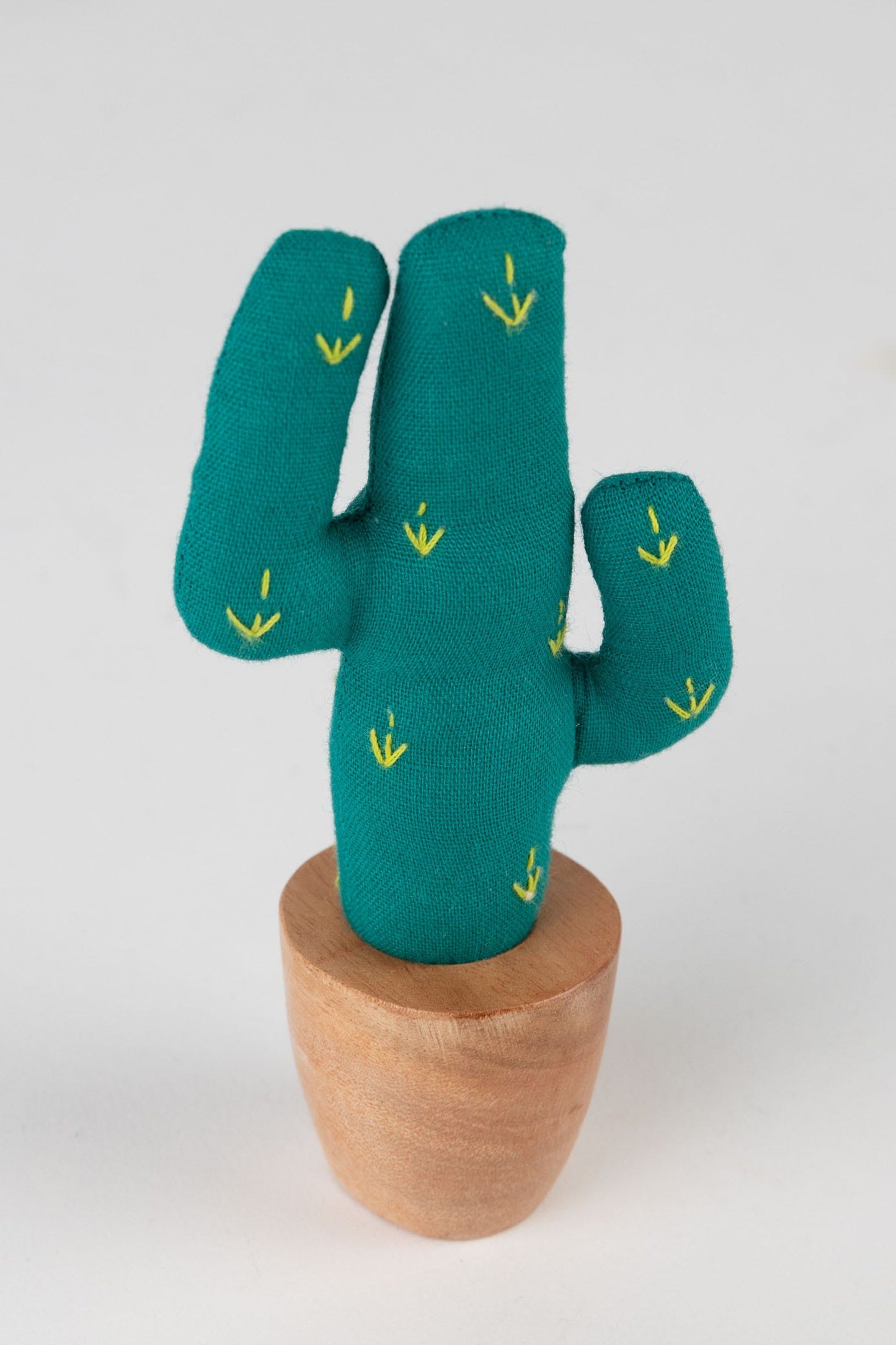 Statue cactus saguaro M/3 cotton/wd 4.5H grn/nat