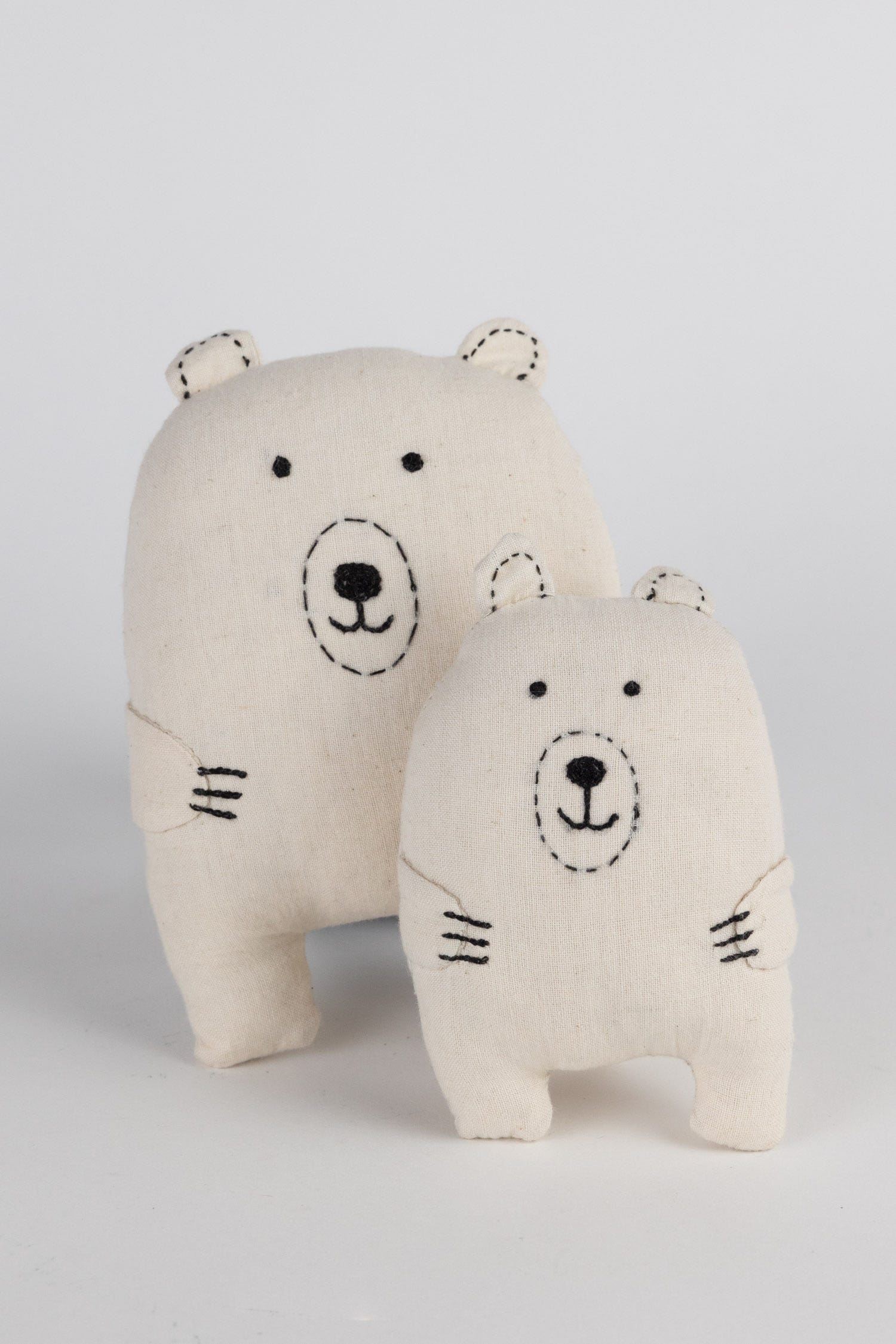 Polar bear pair Chillout Chums cttn 6H/4H wht/blk