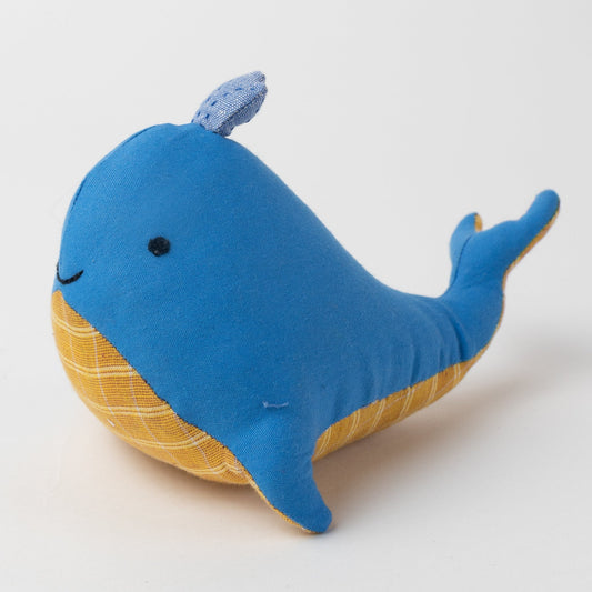 Whale stuffed cotton/kapok 7Lx5W blue/yellow