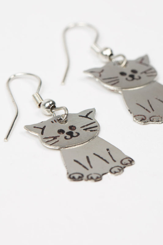 Earrings swinging cats metal 1.5L silver/black