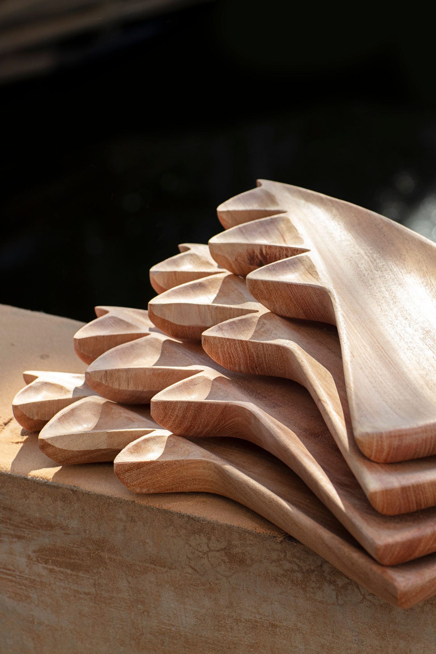 Plate STEGOSAURUS tail wood 11X4 nat ACCP