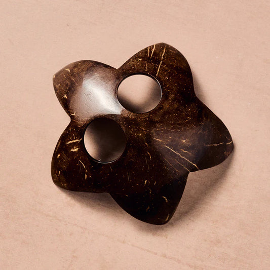 Saaf Coconut Shell Scarf & Sarong Holder