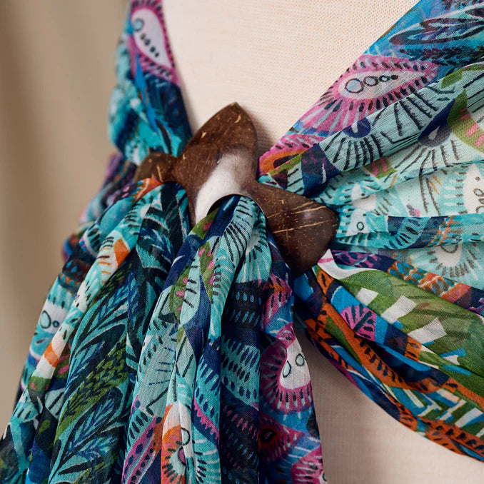 Saaf Coconut Shell Scarf & Sarong Holder