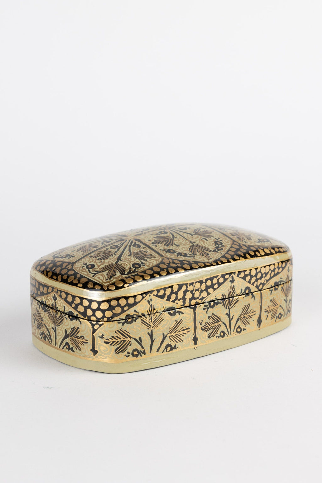 Box leaves painted ppr mache 7x4x2.5 gold/black