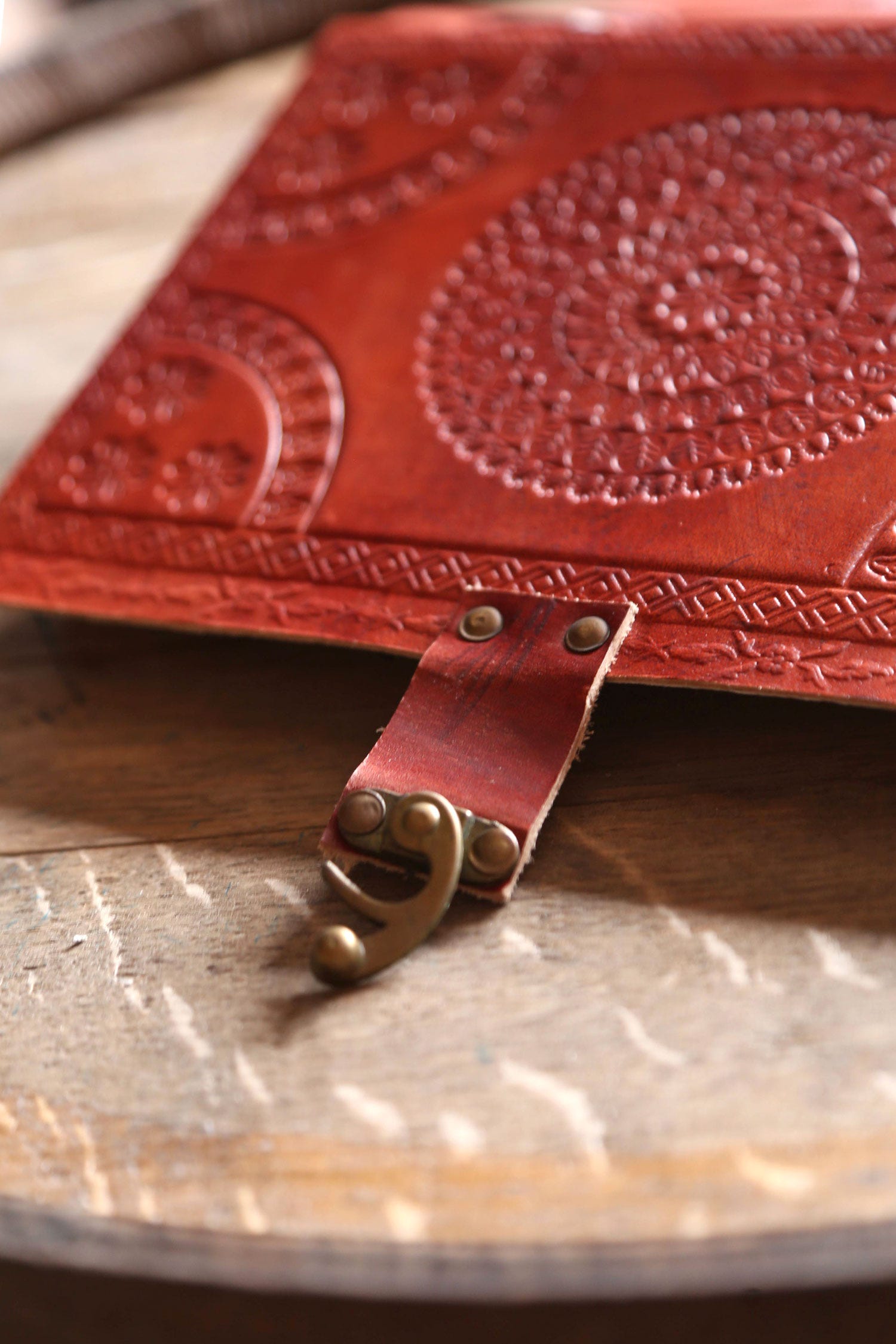 Journal eleph emb lthr/ppr 9x6