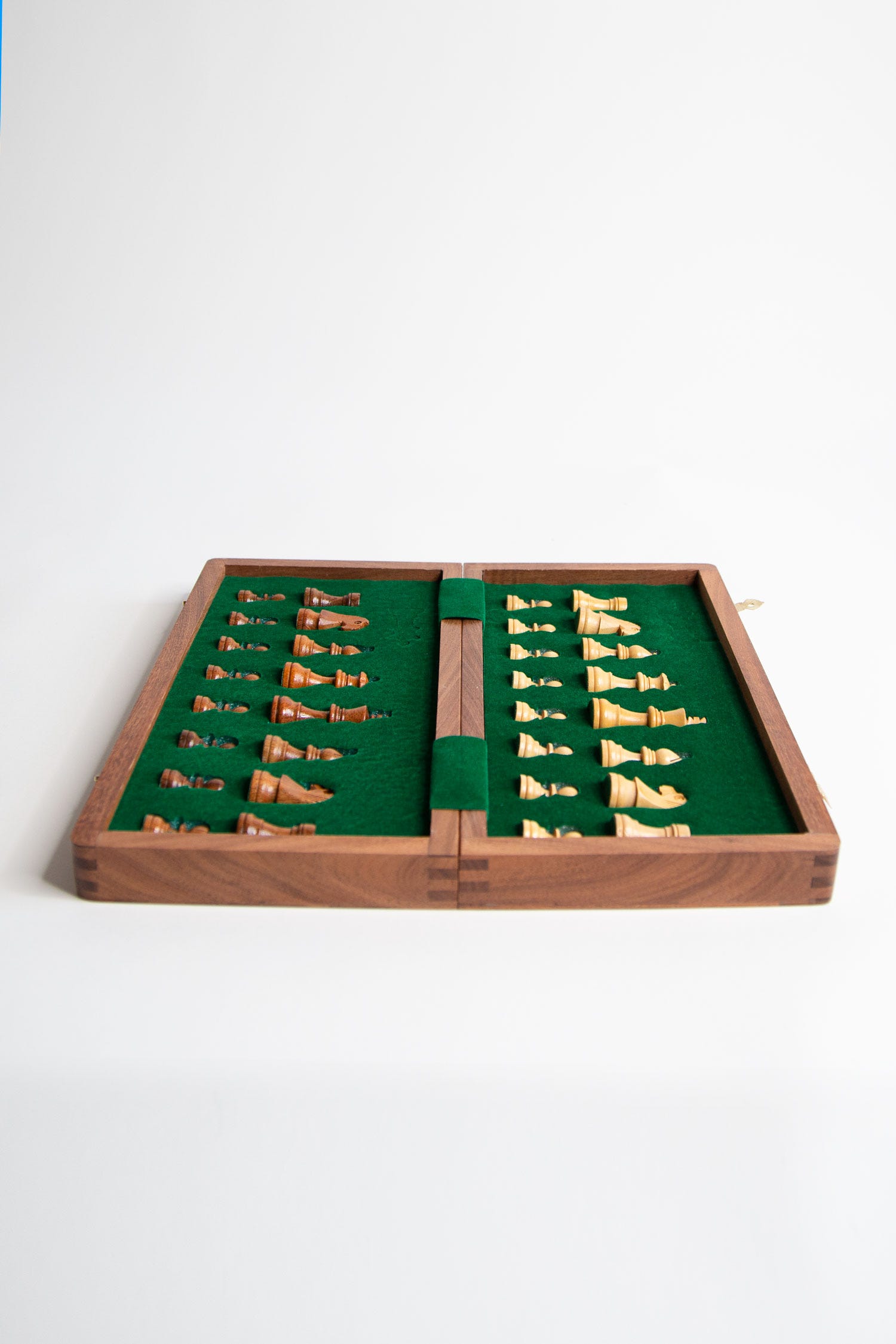 Chess folding case wood 12sq browns