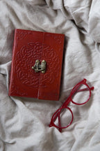 Journal knot embossed leather 6x4 rust