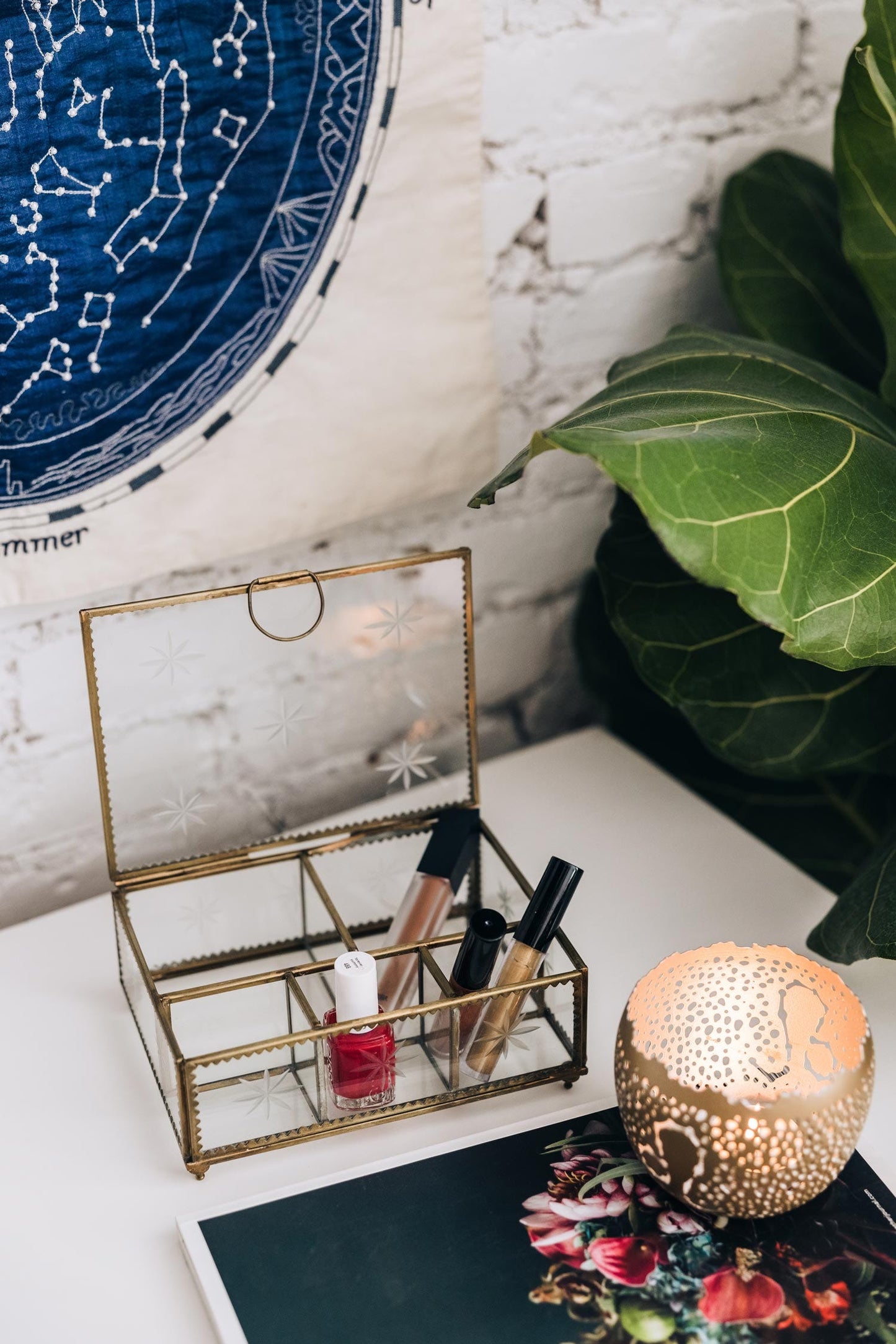 Jewelry box etched glass 7Lx5W brass color