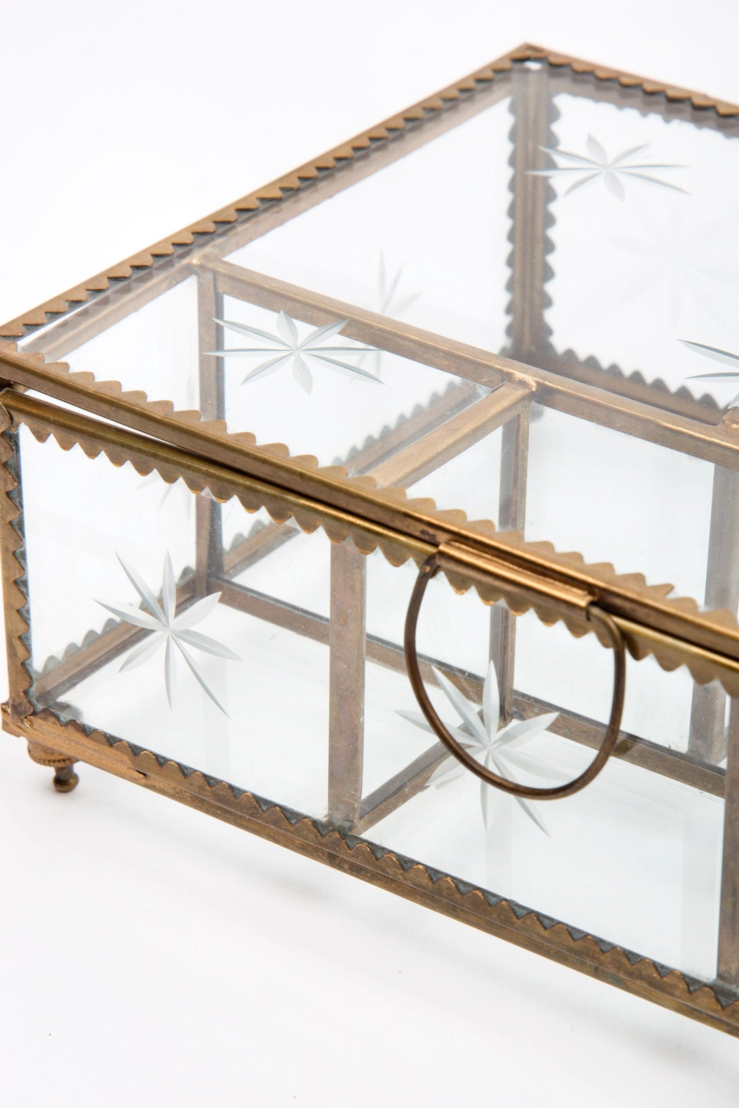 Jewelry box etched glass 7Lx5W brass color