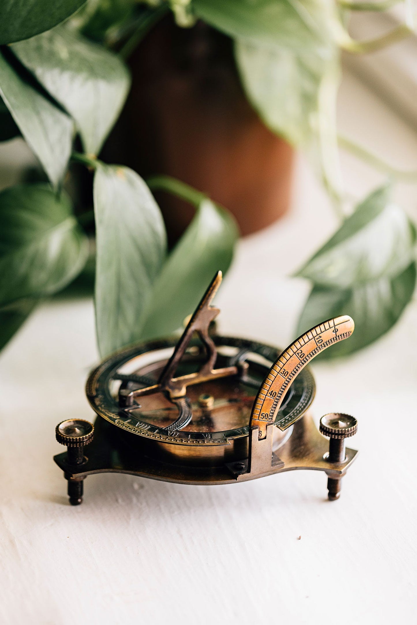 Sundial compass desktop metal 4.5Dx1.5H bronze