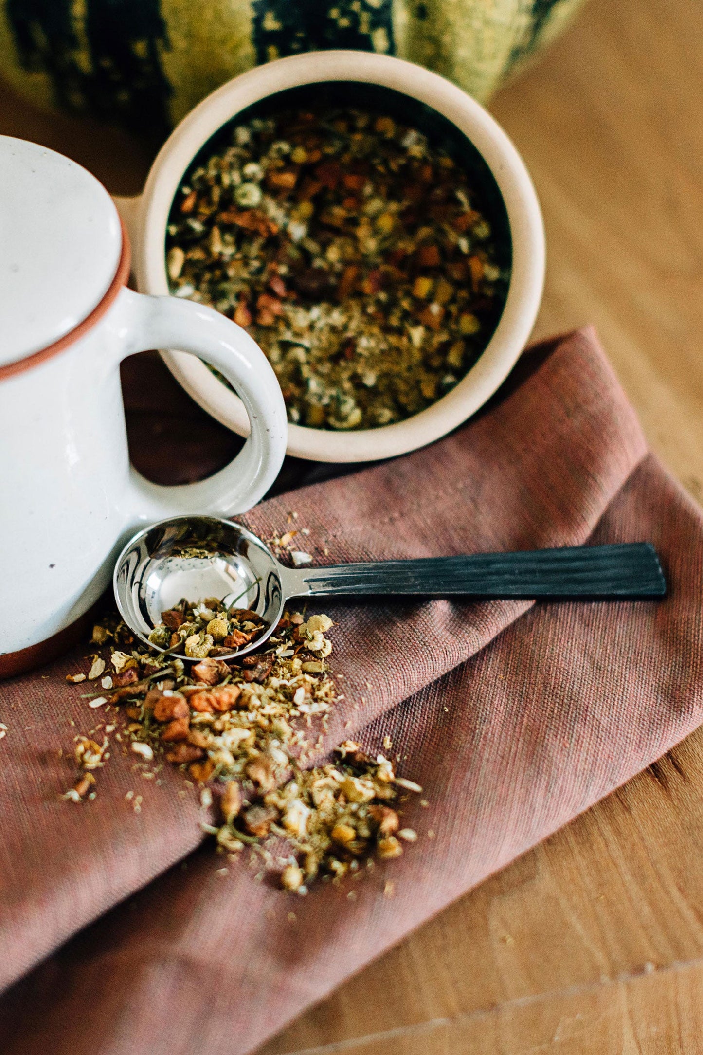 Scoop f/coffee M/3 hand forged metal 5.5L blk/silv