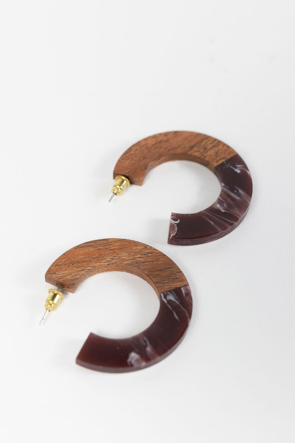 Earrings post 2 toned hoop wd/resin 1.75D brn/brg