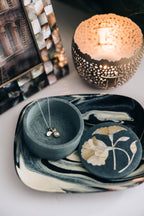 Box floral inlay stone/MOP 3Dx1.5H gray/tan/crm