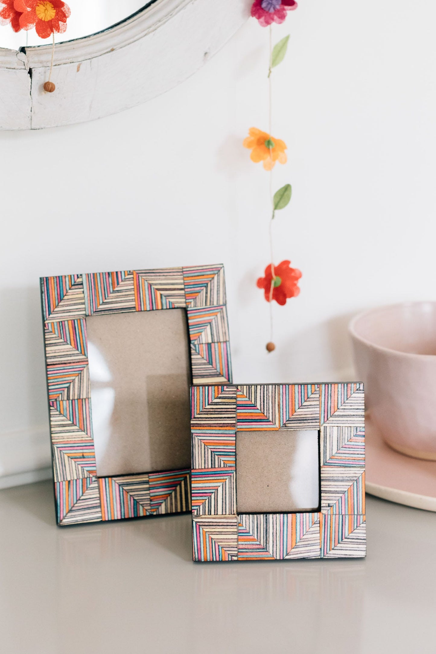 Frame mini stripe tiles f/4x6 wood 6.5x8.5 multi