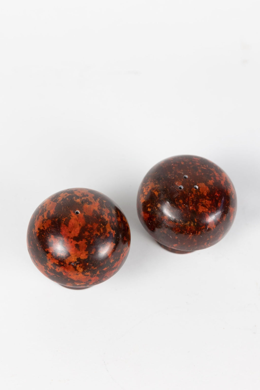 Salt & pepper shakers mushrooms stone 2Dx2H rust