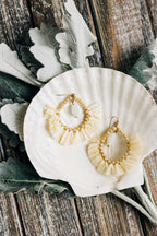 Earrings fringed/beaded crcl raffia/glass 2.5L crm
