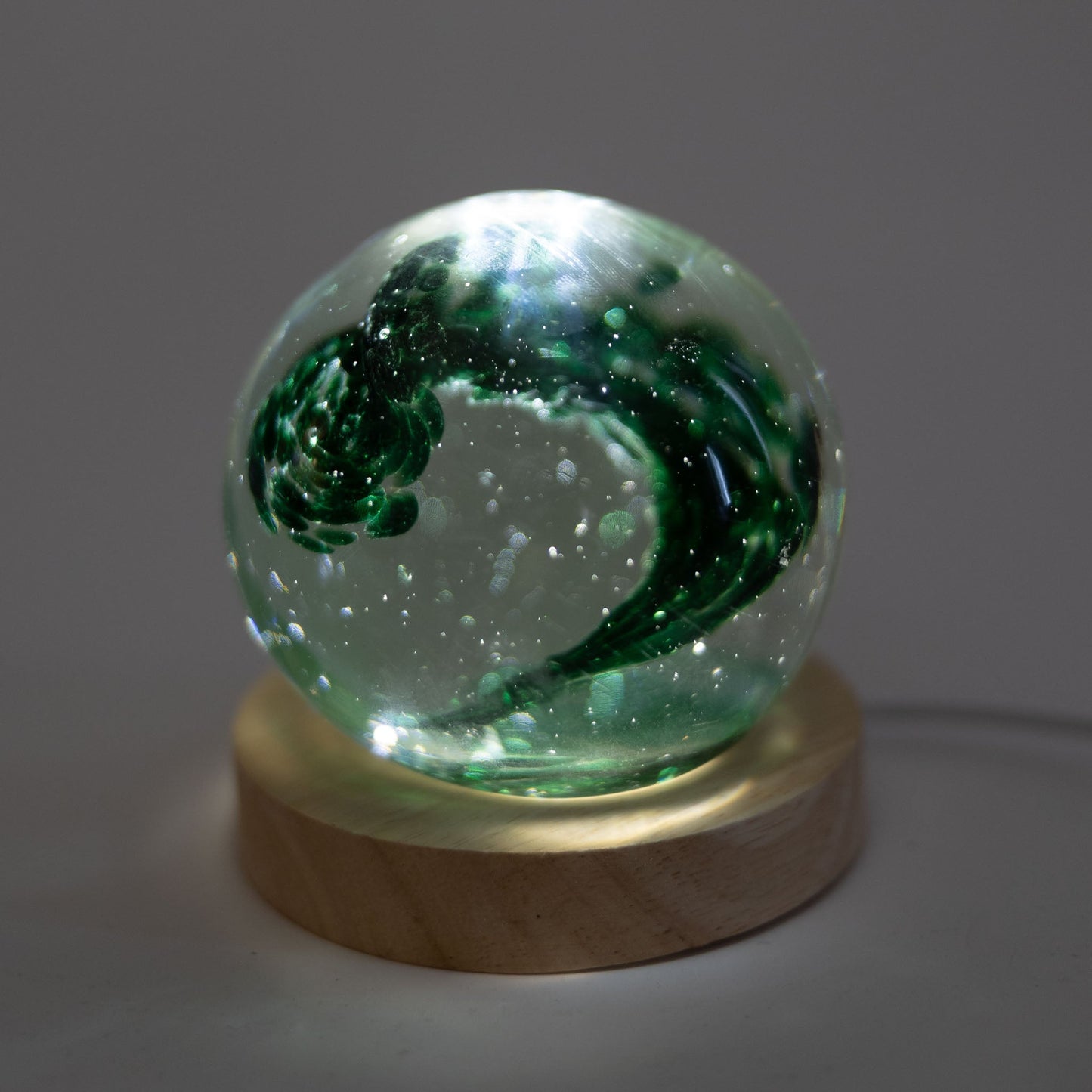 Paperweight hand blown blass 4D blue/green