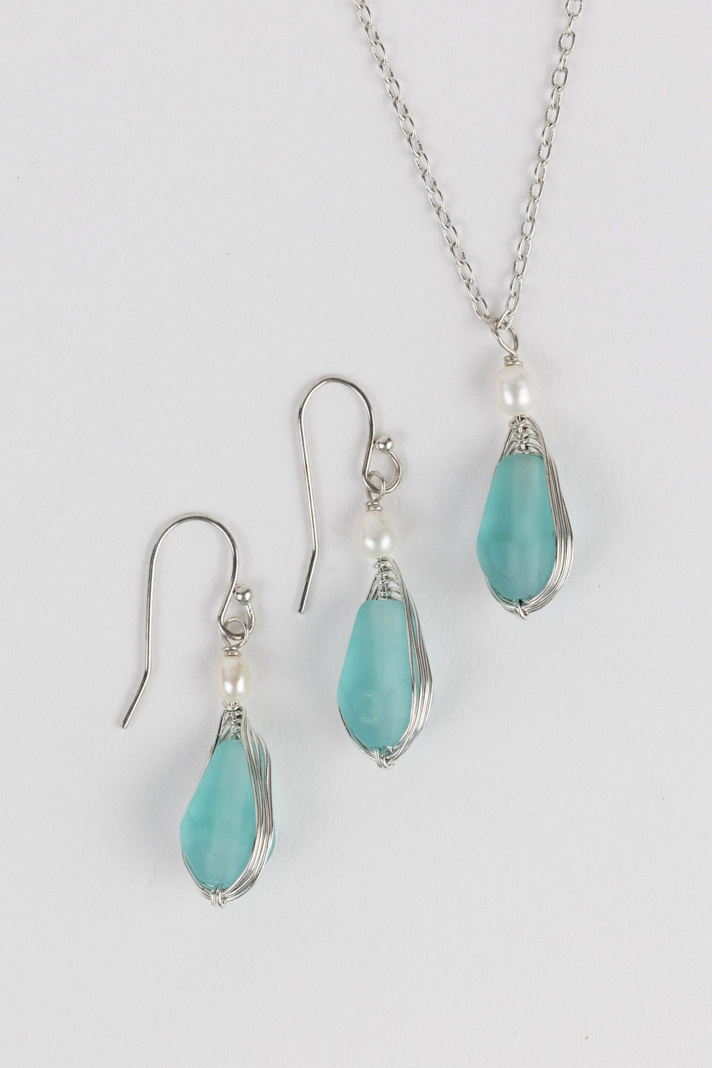 Earrings wrapped glass/pearl 1.5L aqua/silv