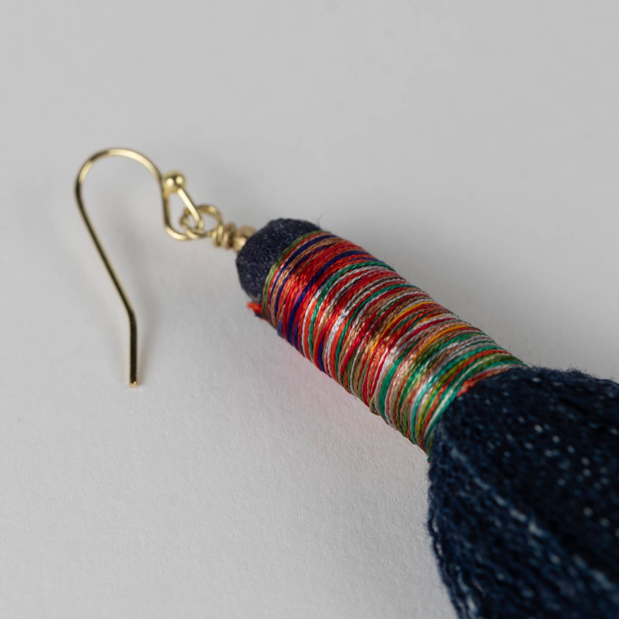 Earrings tassel denim/thread 3L navy/multi