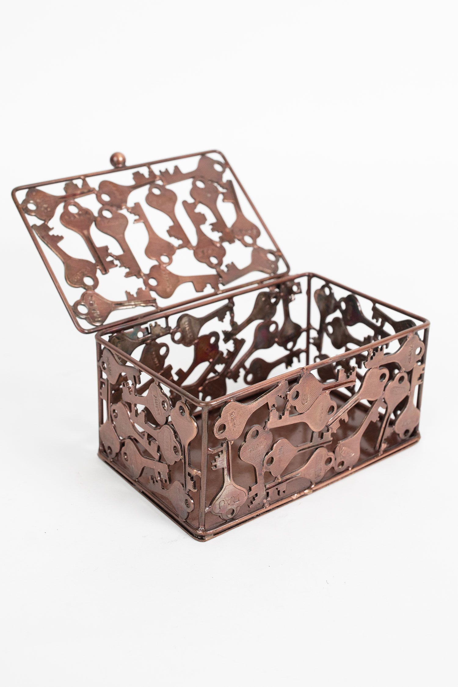 Box keys hinged lid metal 6Lx4Wx3H bronze