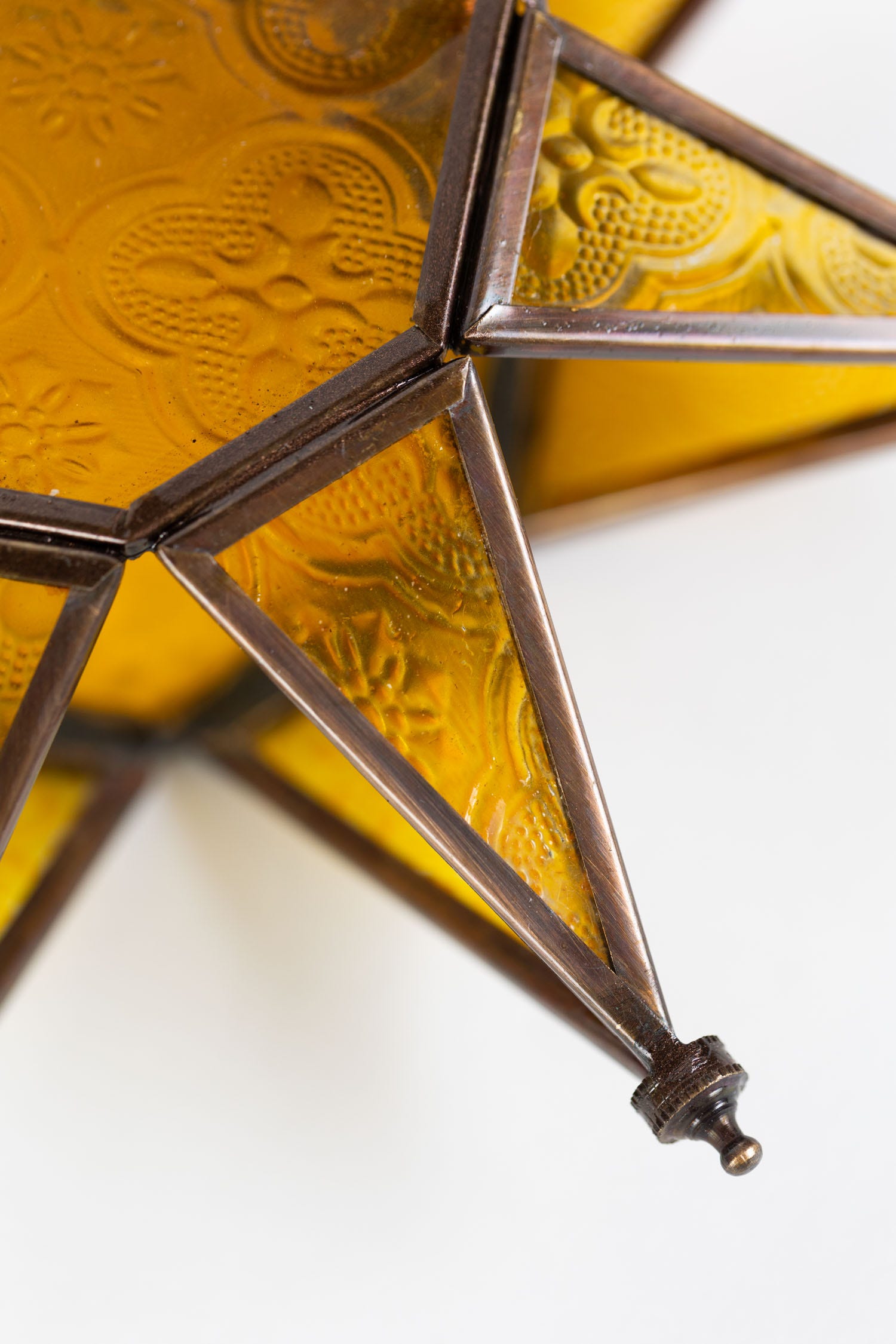 Candleholder star hanging brass/glass 8.5W yel