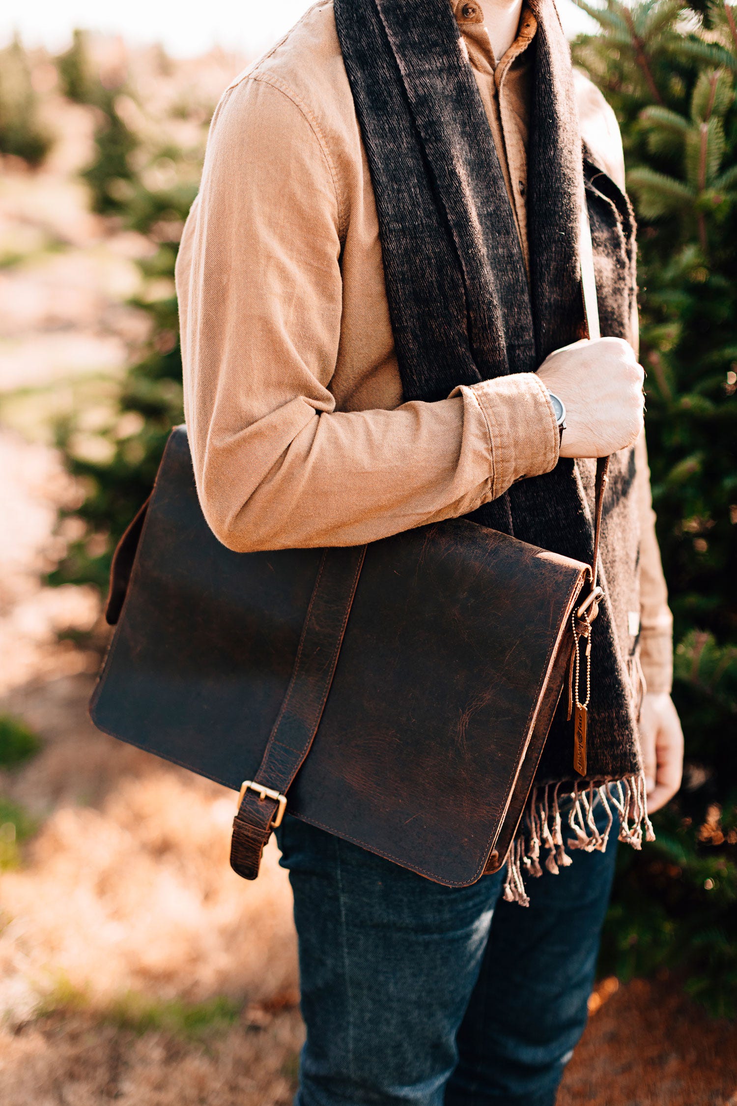 Briefcase w/strap eco leather 15Wx11H dark brown
