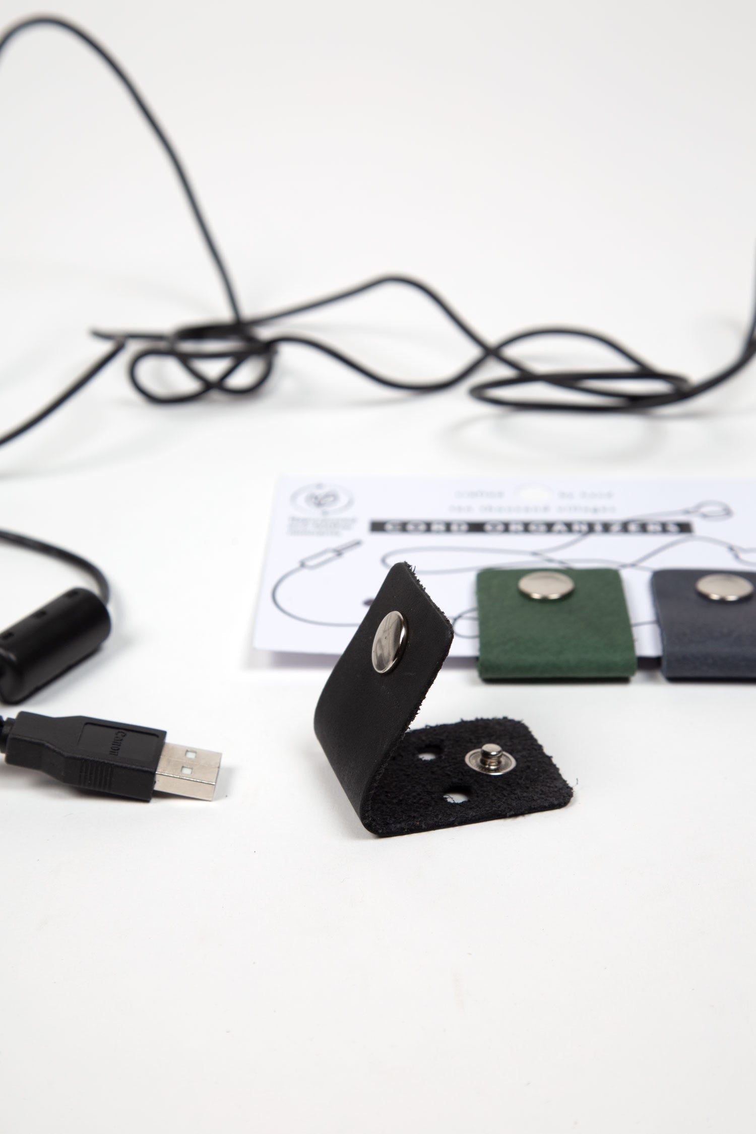 Cord organizers set/3 w/card M/3 lthr 1.25W asst