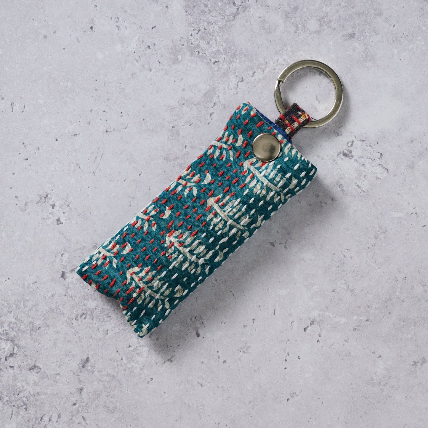 Lip balm holder keychain M/3 cotton/brass 5L asst