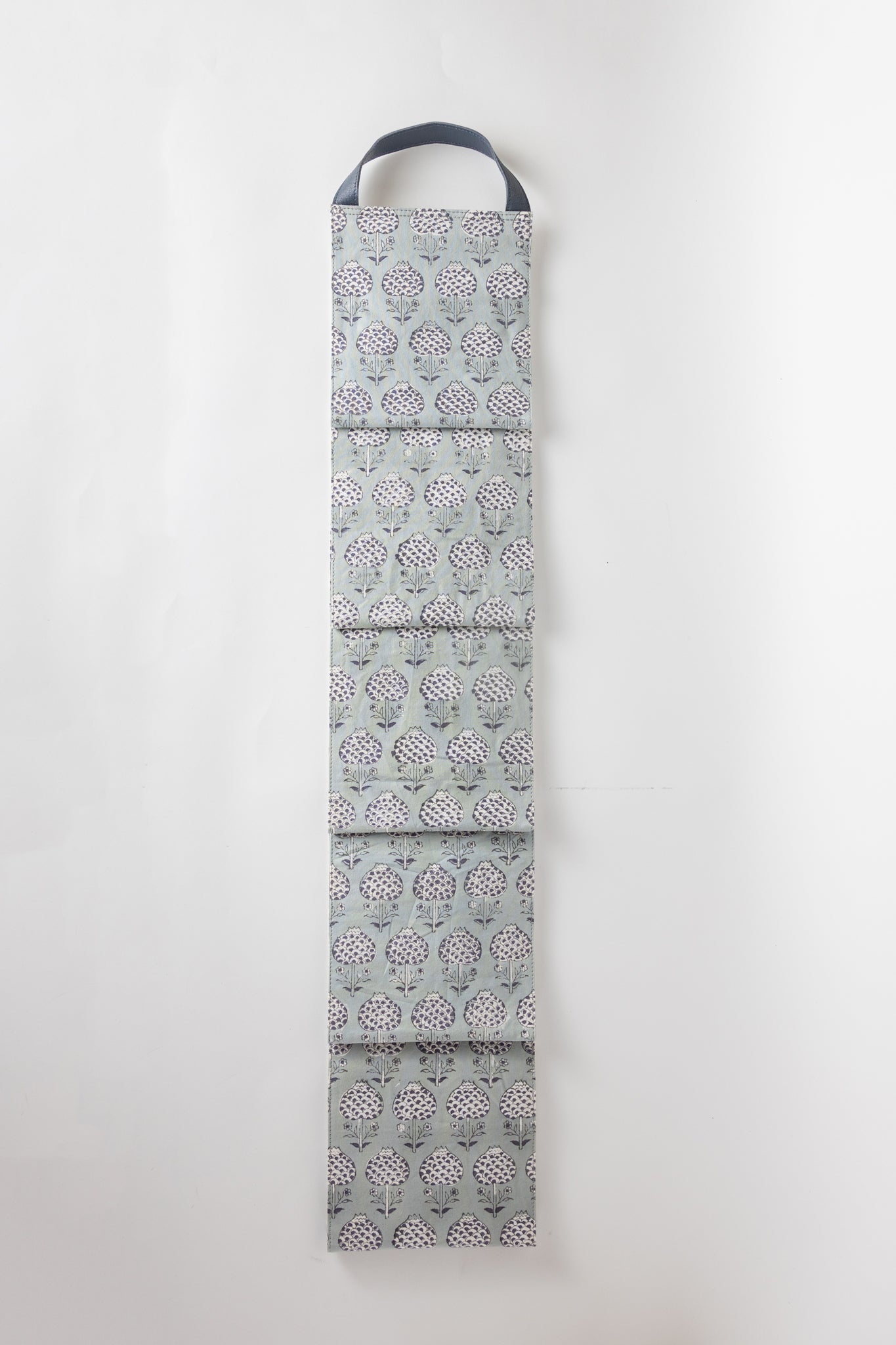 Wine rack hanging cttn/lthr 7.5Wx38L blu/wht