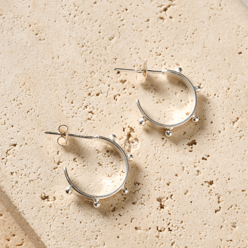 Earrings post studded hoop br/silv pltd .75D silv