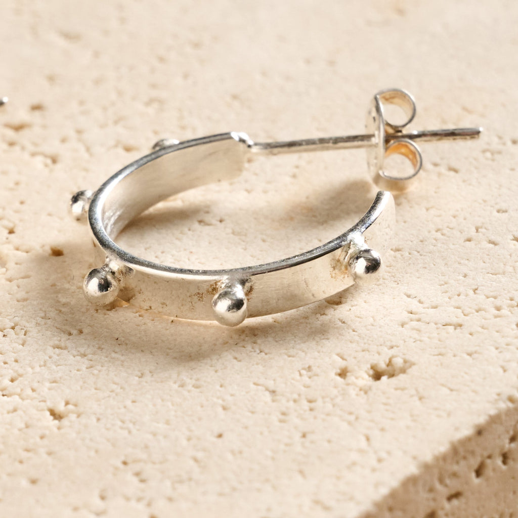 Earrings post studded hoop br/silv pltd .75D silv