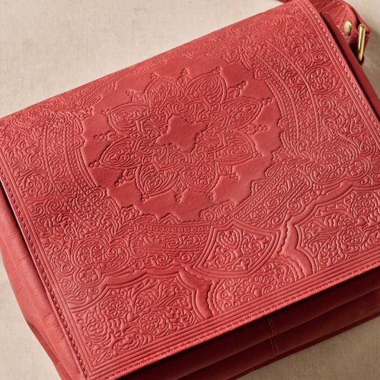 Purse 3 sections embossed leather 9Wx8 red