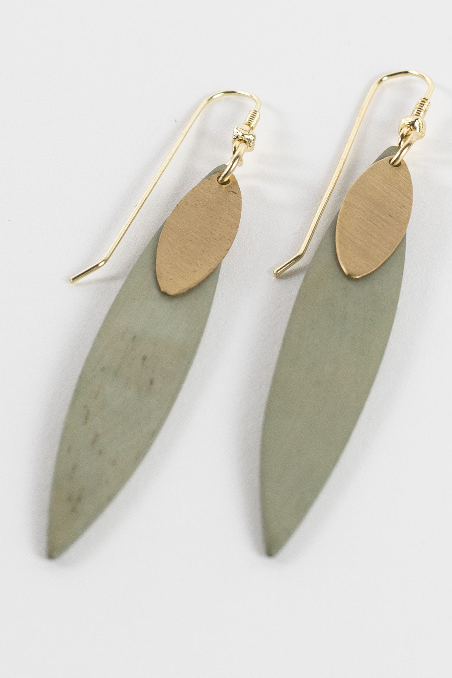 Earrings large/small layered ovals 3.5L olive/gold