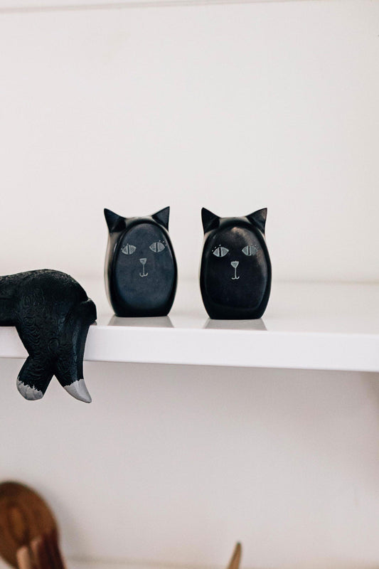 Salt & pepper shakers cats stone 3H black