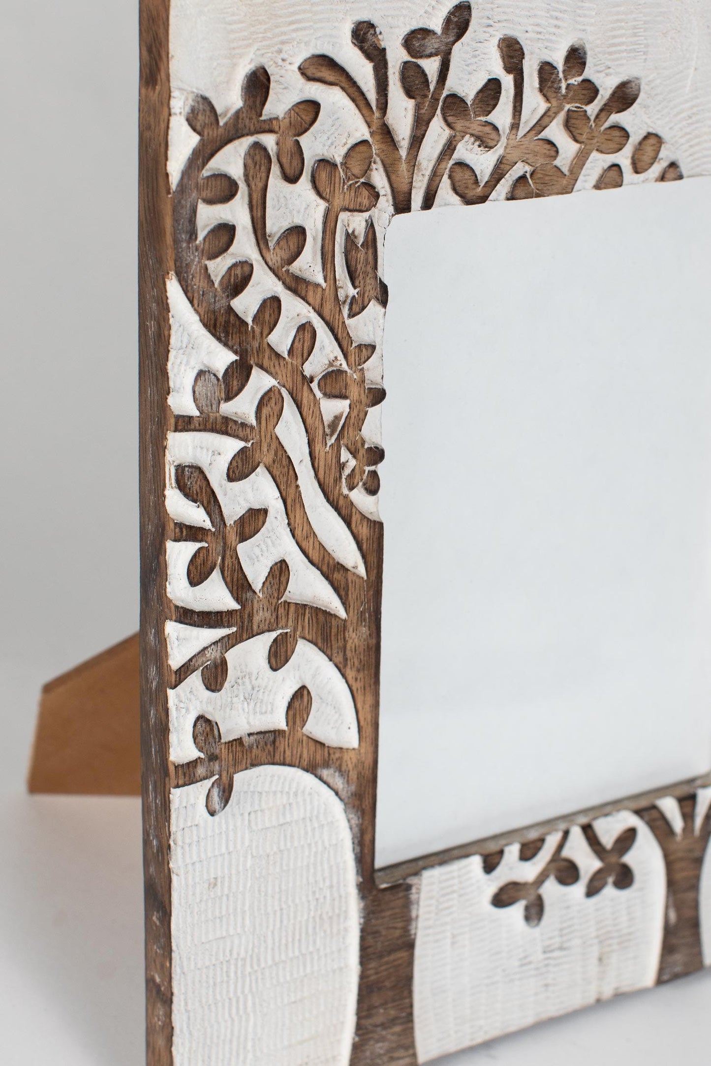 Frame trees f/5x7 wood 9Wx11H cream/brown