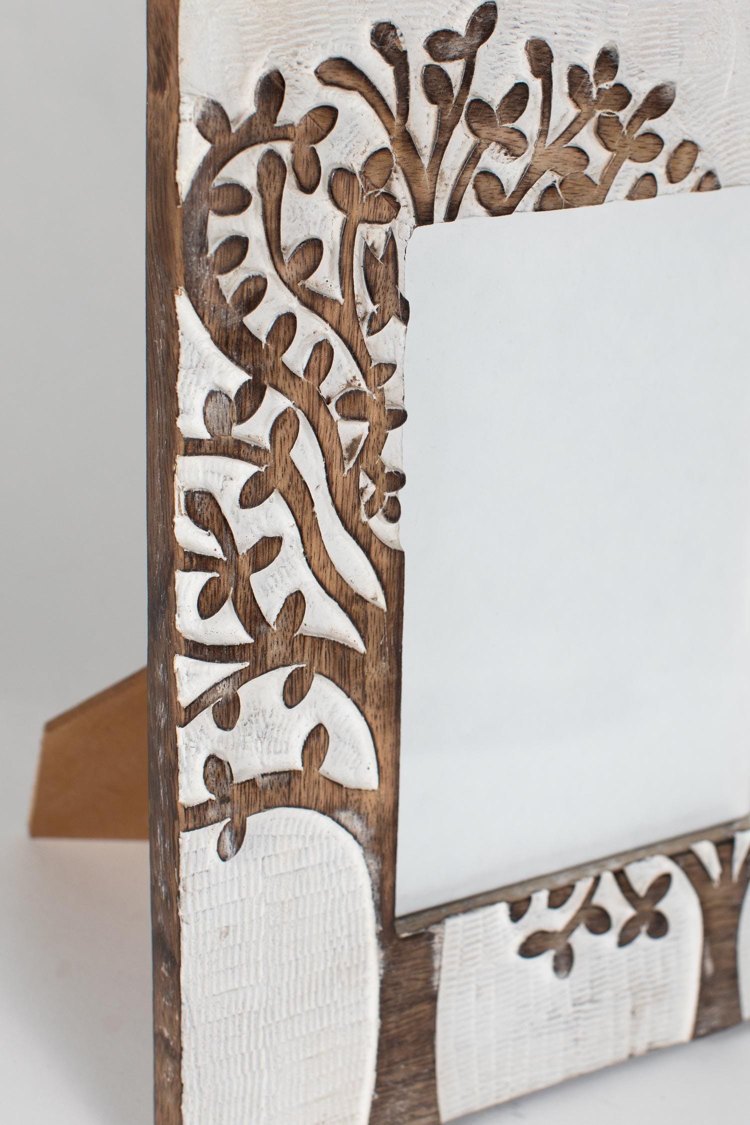 Frame trees f/5x7 wood 9Wx11H cream/brown
