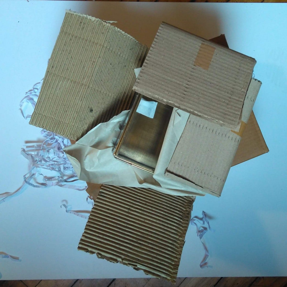 Jewelry box hinged lid glass/metal 8x6x2H brass